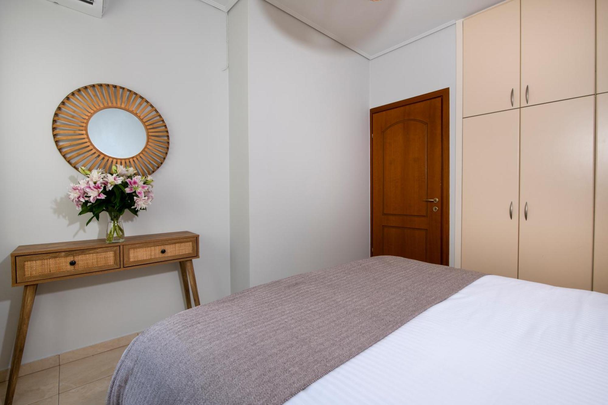 Inner City Retreat Apartment Hriszí Aktí Haniá Kültér fotó